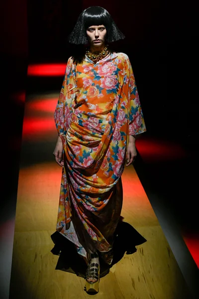 Look 20